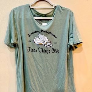 Box Lunch NWT “The Office” Finer Things Club t shirt size 2XL